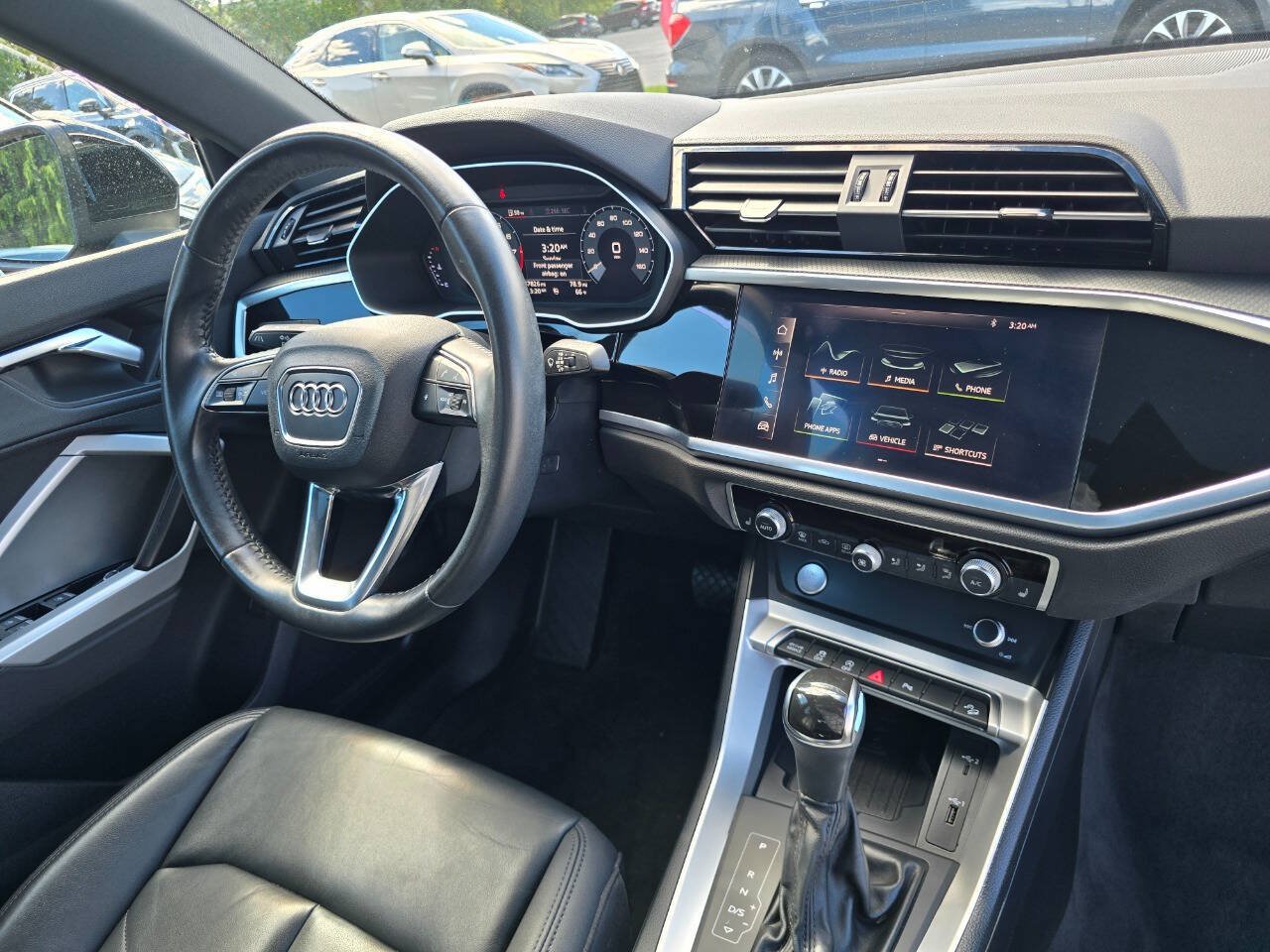 Used 2020 Audi Q3 2.0T Premium Plus w/ Premium Plus Package AWD/4WD image 37