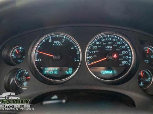 Used 2013 Chevrolet Silverado 2500 LTZ w/ LTZ Plus Package AWD/4WD image 17