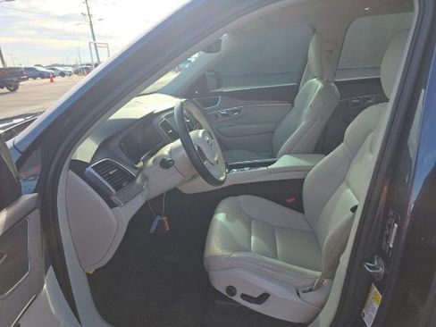 Used 2023 Volvo XC90 B6 Plus w/ Protection Package Premier AWD/4WD image 5