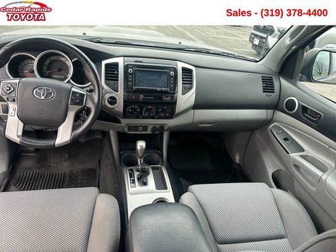Used 2015 Toyota Tacoma 4x4 Double Cab w/ TRD Sport Package image 13