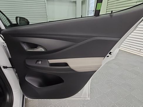 New 2026 Buick Envista Avenir image 36