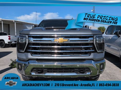 Used 2024 Chevrolet Silverado 2500 LTZ w/ LTZ Premium Package AWD/4WD image 8