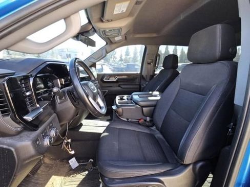 Used 2023 GMC Sierra 1500 Elevation w/ LPO, Elevation Black Package image 2