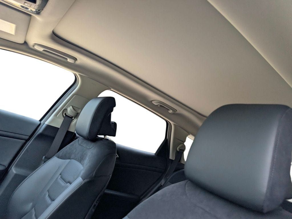 New 2026 Kia Sportage SX FWD image 18