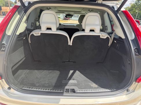 Used 2018 Volvo XC90 T6 Momentum image 19