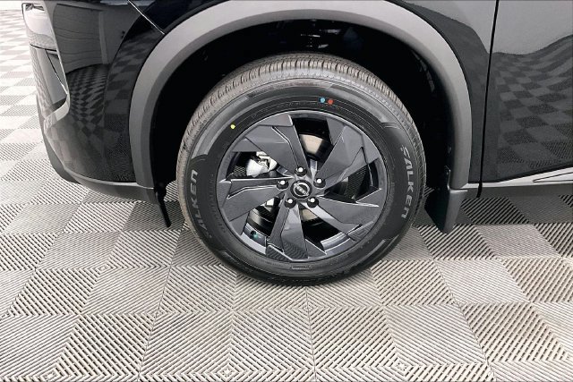 New 2027 Nissan Rogue SV FWD image 12