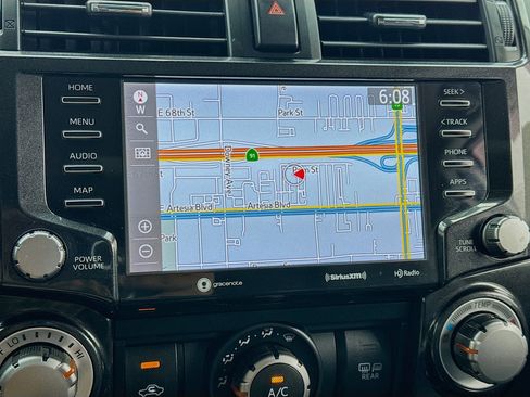 Used 2021 Toyota 4Runner Venture w/ Moonroof Package image 9