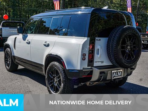 Used 2023 Land Rover Defender 110 X-Dynamic SE image 5