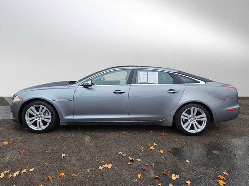 Used 2015 Jaguar XJ L Portfolio image 12