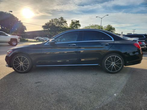 Used 2020 Mercedes-Benz C 300 Sedan image 2