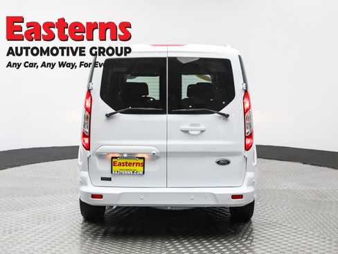 Used 2017 Ford Transit Connect XLT image 6