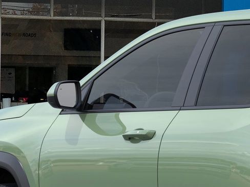 New 2026 Chevrolet Equinox LT image 36