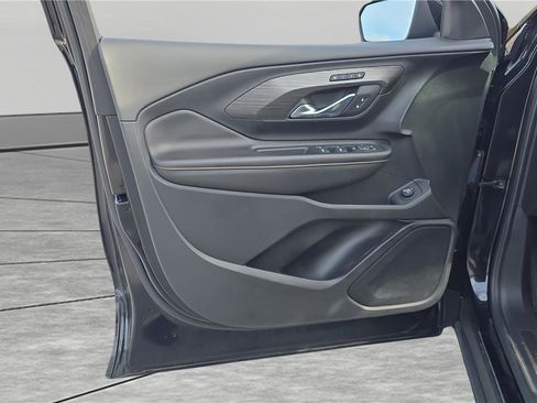 Used 2020 GMC Terrain SLT w/ Preferred Package image 29