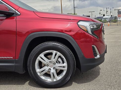 Used 2020 GMC Terrain SLE AWD/4WD image 9