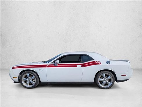 Used 2012 Dodge Challenger R/T RWD image 9