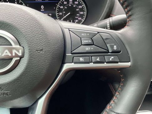 Used 2024 Nissan Sentra SR w/ SR Premium Package FWD image 24