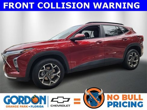 Used 2024 Chevrolet Trax LT image 1