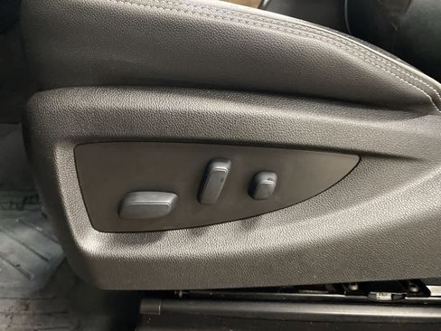 Used 2019 Chevrolet Silverado 2500 High Country w/ Duramax Plus Package image 14