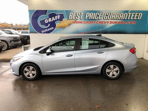 Certified 2017 Chevrolet Cruze LS image 5
