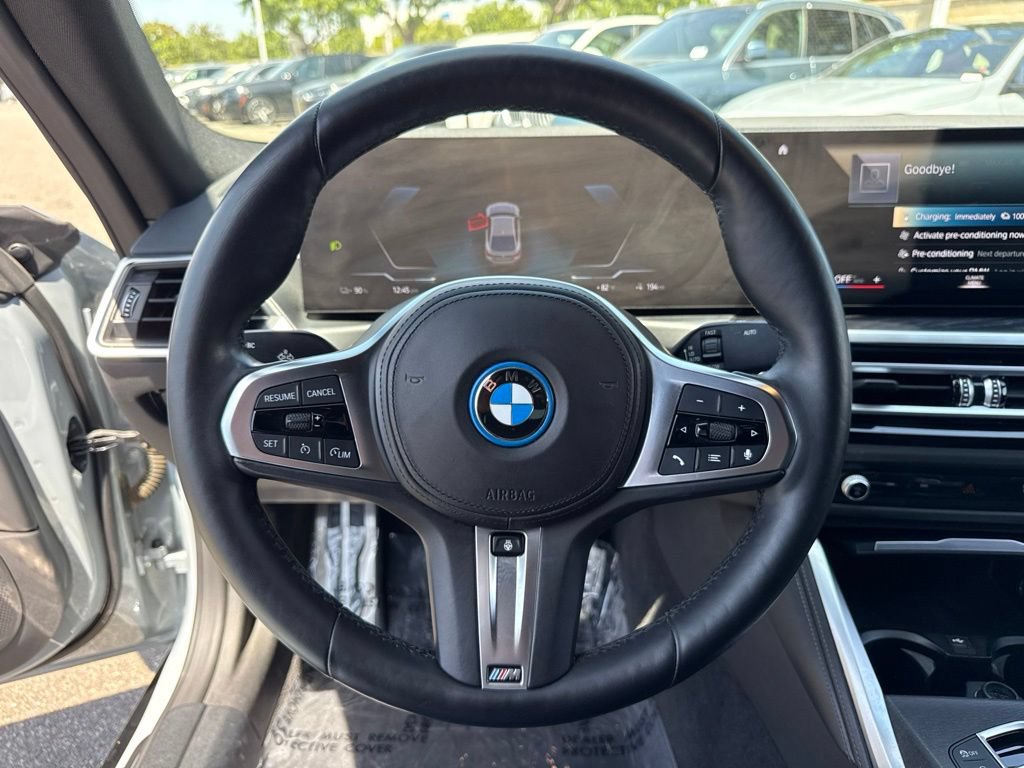Certified 2023 BMW i4 eDrive40 w/ M Sport Package RWD image 23
