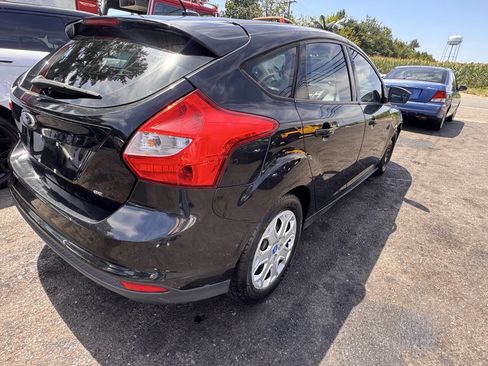 Used 2012 Ford Focus SE image 6