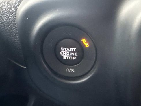 Used 2019 Jeep Wrangler Unlimited Sport S image 34