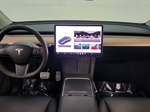 Used 2024 Tesla Model Y Performance AWD/4WD image 21