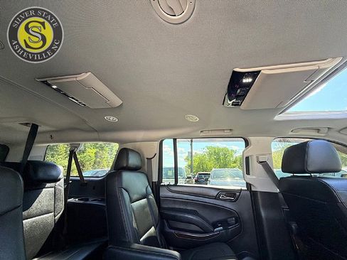Used 2019 Chevrolet Suburban LT image 23