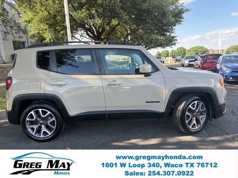 Used 2015 Jeep Renegade Latitude w/ Popular Equipment Group FWD image 2
