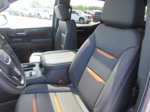 New 2026 GMC Sierra 1500 AT4 w/ AT4 Premium Package AWD/4WD image 14