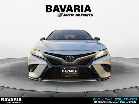 Used 2020 Toyota Camry XSE image 8