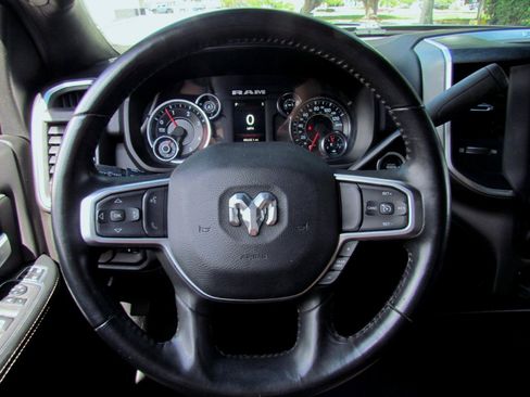 Used 2024 RAM 2500 Big Horn AWD/4WD image 27
