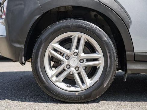 Used 2021 Hyundai Kona SE w/ Cargo Package image 17