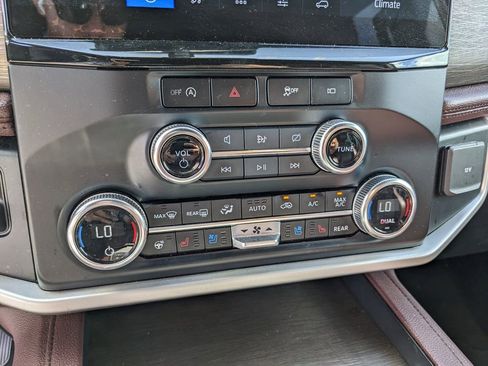 Certified 2024 Ford Expedition Limited image 23