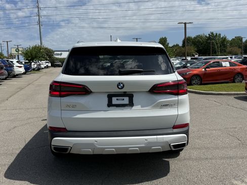 Used 2022 BMW X5 xDrive40i w/ Premium Package AWD/4WD image 4