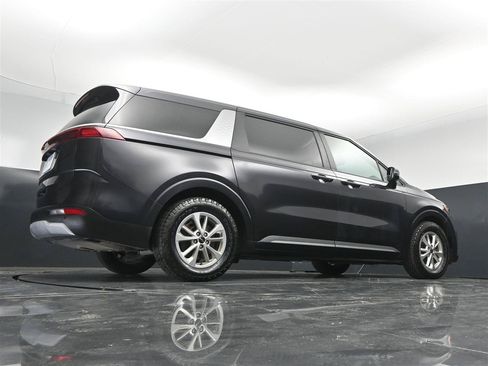 Used 2023 Kia Carnival LX FWD image 30