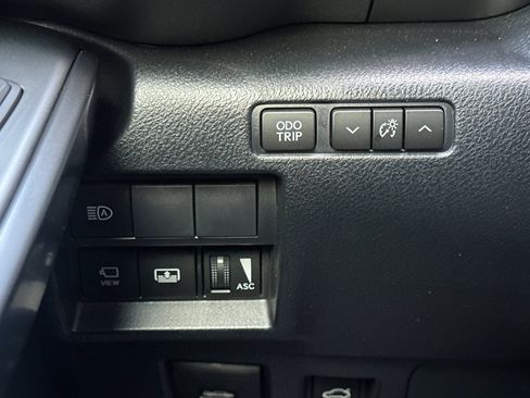 Used 2024 Lexus IS 500 image 36