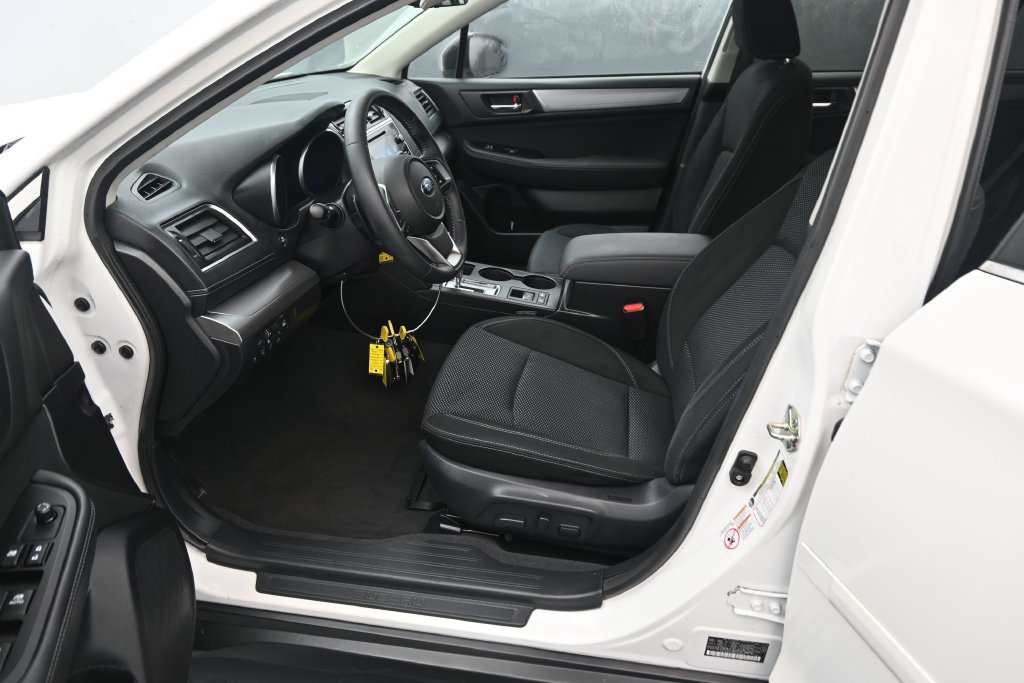 Used 2019 Subaru Outback 2.5i Premium AWD/4WD image 17