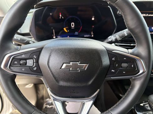 Used 2024 Chevrolet Trax ACTIV w/ Sunroof Package FWD image 19