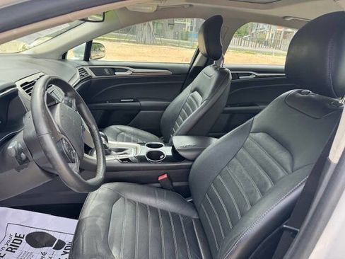 Used 2014 Ford Fusion SE w/ Equipment Group 202A image 33