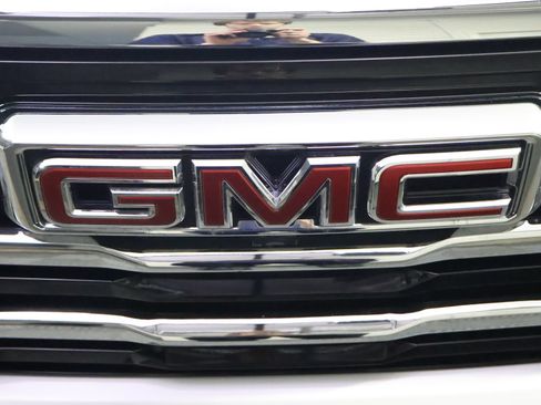 Used 2026 GMC Terrain Elevation AWD/4WD image 19