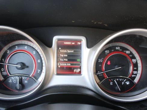 Used 2020 Dodge Journey SE w/ SE Popular Equipment Group FWD image 19