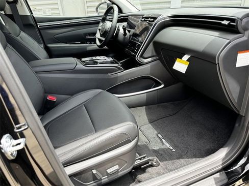 New 2024 Hyundai Tucson Limited image 11