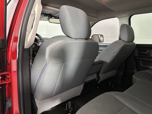 Used 2018 RAM 2500 Tradesman w/ Chrome Appearance Group image 23