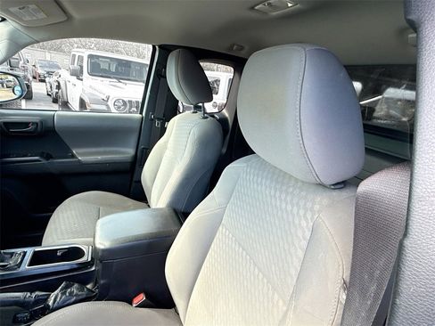 Used 2021 Toyota Tacoma SR image 20