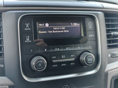 Used 2019 RAM 1500 Express image 32