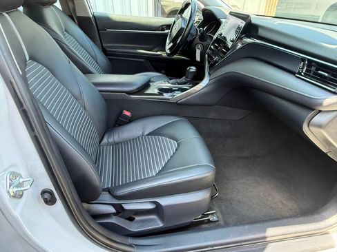 Used 2023 Toyota Camry SE FWD image 17