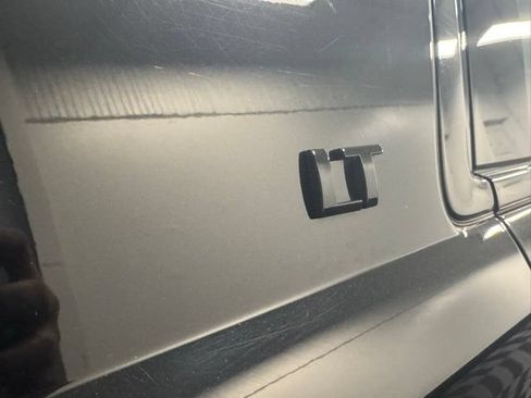 Used 2019 Chevrolet Tahoe LT w/ RST Edition AWD/4WD image 43