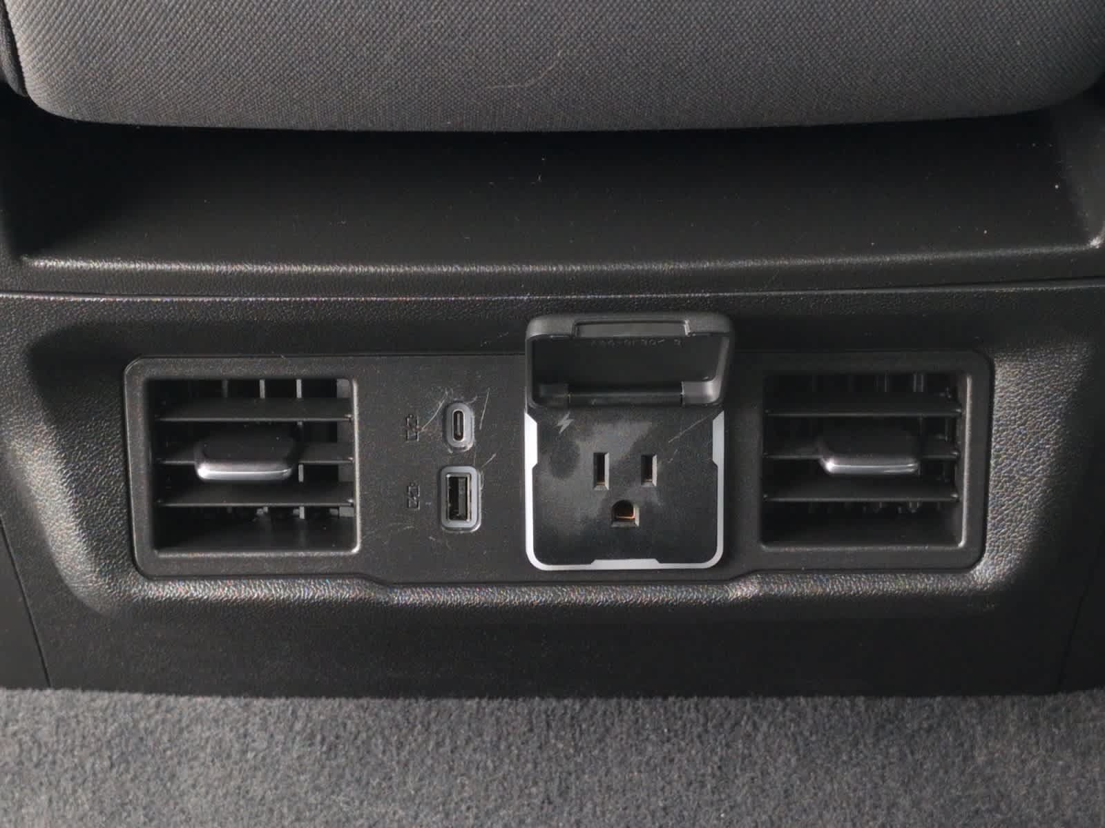 Used 2024 GMC Sierra 1500 Elevation AWD/4WD image 18