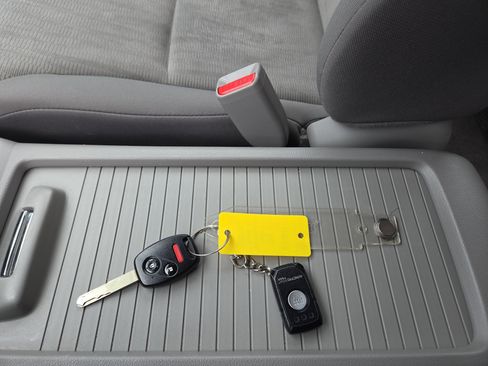 Used 2013 Honda CR-V LX image 26